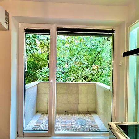 Διαμέρισμα Spacious Two-bedroom With Free Parking Σαράγεβο