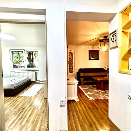 Spacious Two-bedroom With Free Parking Apartmán *
