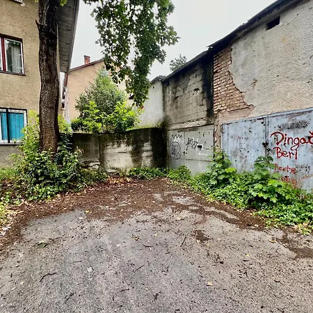 Spacious Two-bedroom With Free Parking Apartmán *