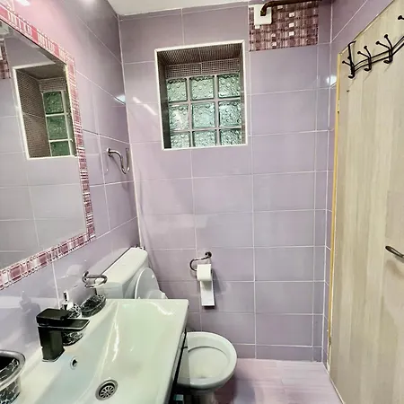 Διαμέρισμα Spacious Two-bedroom With Free Parking Σαράγεβο