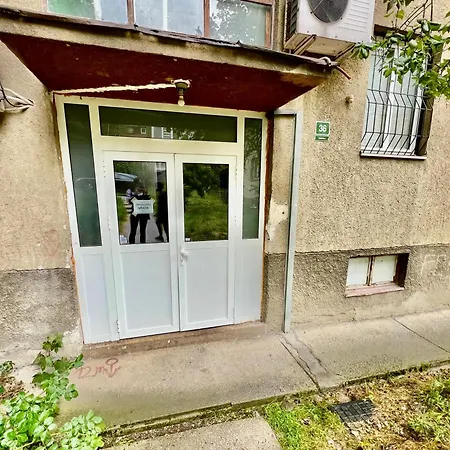 Spacious Two-bedroom With Free Parking * Σαράγεβο