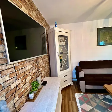 Spacious Two-bedroom With Free Parking Apartmán Sarajevo