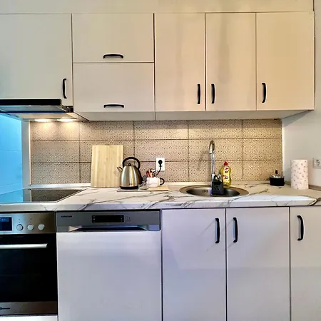 Spacious Two-bedroom With Free Parking * Σαράγεβο