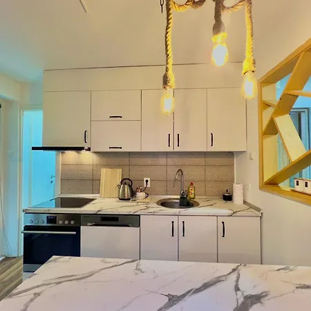 Spacious Two-bedroom With Free Parking Sarajevo